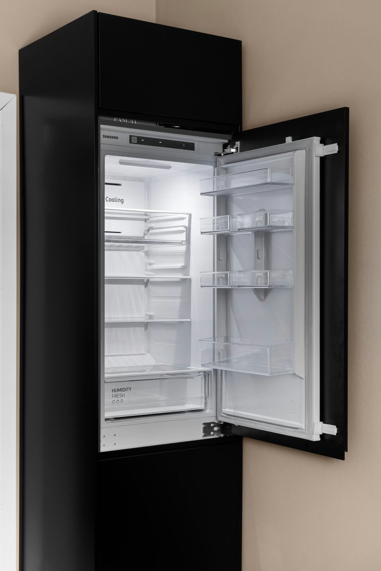 Samsung RF23A9671SR Refrigerator — specifications and repair